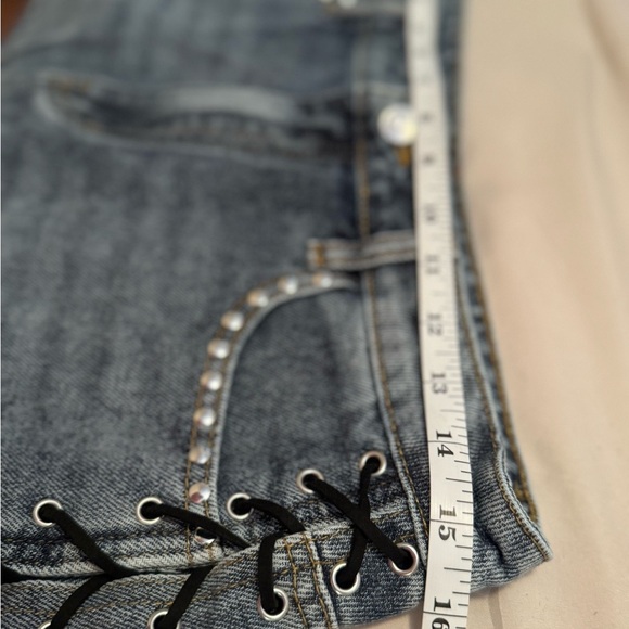 Edikted feminine denim short skirt with ties on side - Picture 7 of 10